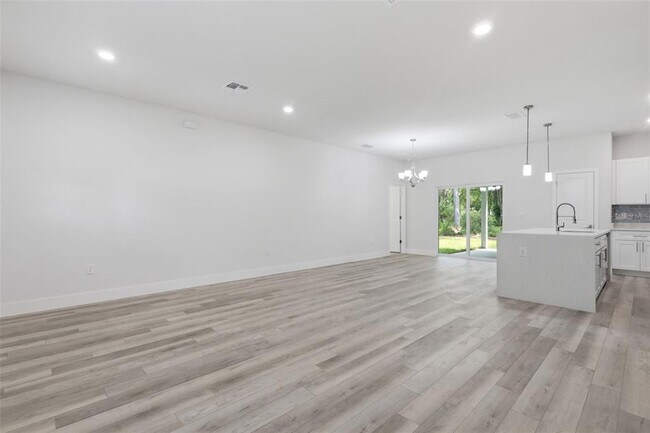 Building Photo - 16475 SE 89th Terrace