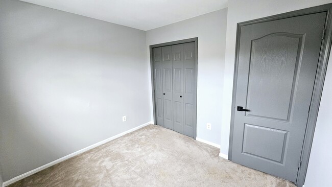 Building Photo - 4502 King Edward Ct