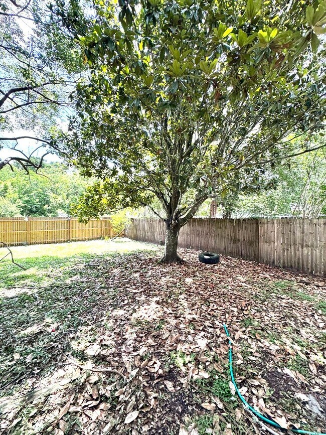 Building Photo - 2776 River Ridge Dr