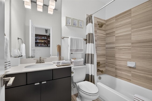 Building Photo - 28219 Enchanted Shores Ln