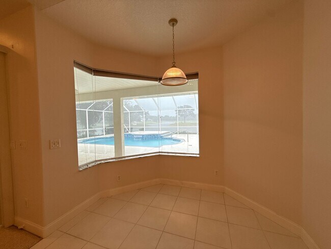 Building Photo - Lake Diamond Golf and County Club Pool Hom...