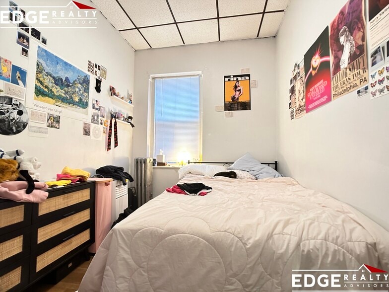 Building Photo - 15 Aberdeen St