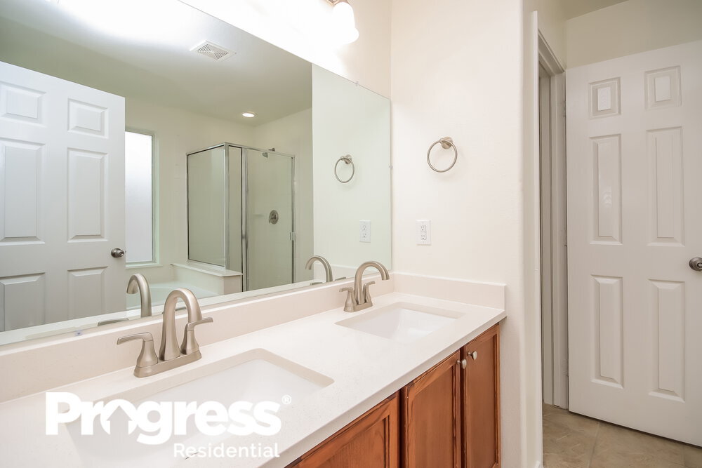 Building Photo - 2018 Greensford Ct