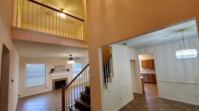 Building Photo - 14043 Fairwood Breeze