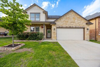 Building Photo - 8706 Hidden Oaks Dr