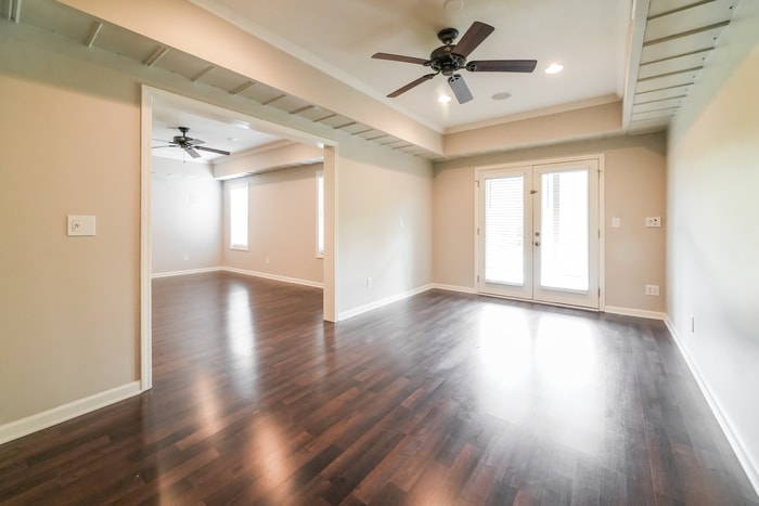 Building Photo - 15 Heritage Ave