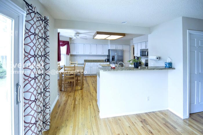 Building Photo - 18618 E Grand Cir