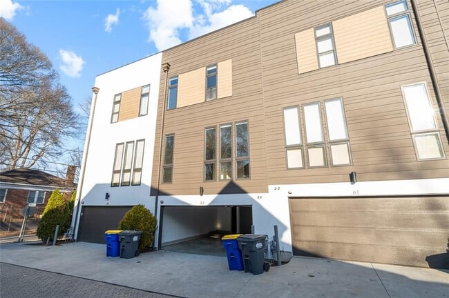 Building Photo - 63 Reynolds Square Ln