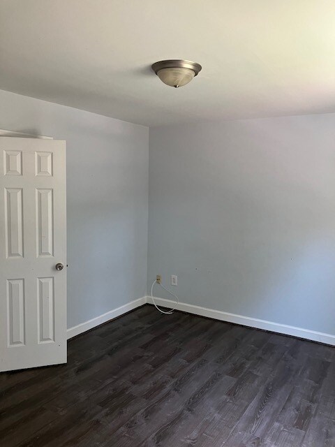 Building Photo - 702 Hudson Ave