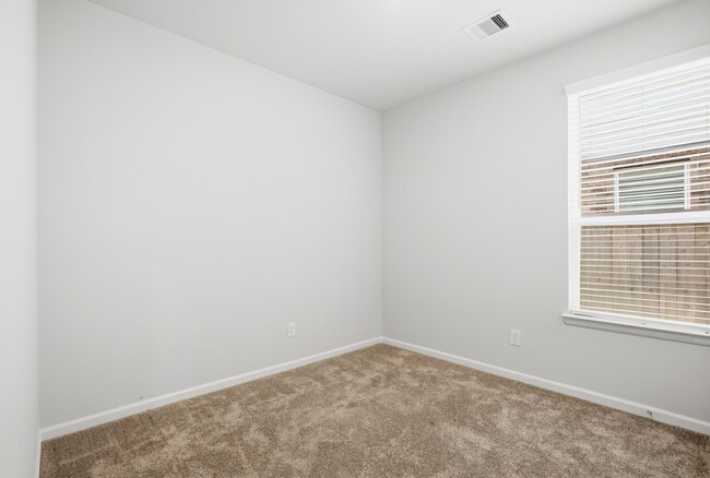 Building Photo - 12939 Catfish River Ct