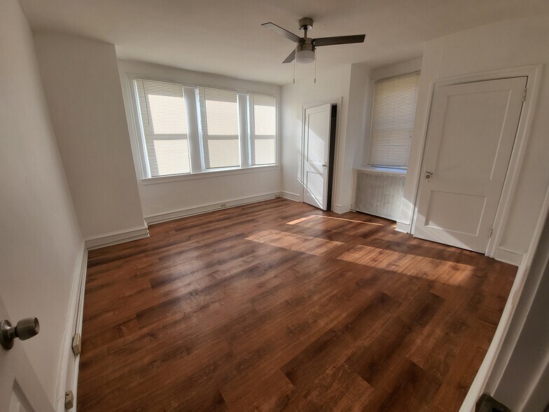 Building Photo - 6643 Chew Ave