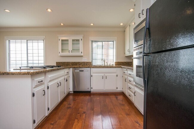 Building Photo - Carlsbad 4 Bedroom Gem with a View!