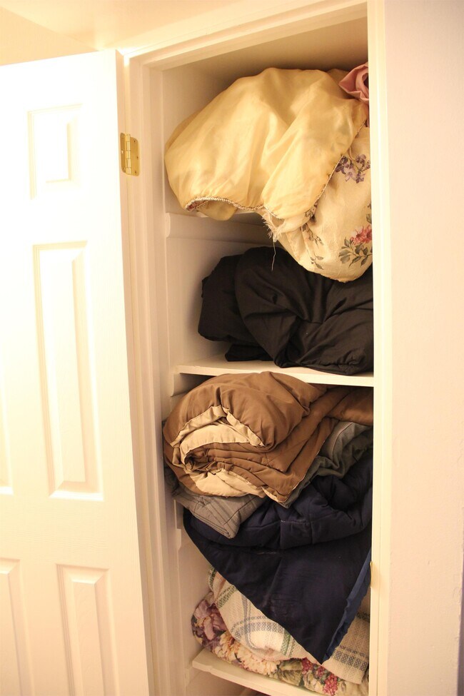 Building Photo - 545 N 800 E