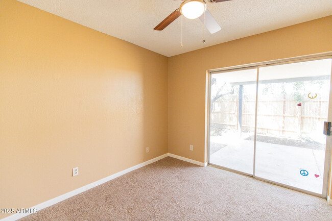 Building Photo - 1324 E Peoria Ave