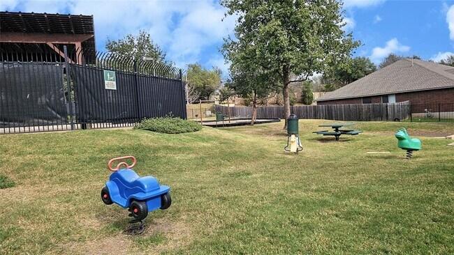 Building Photo - 13506 Lamplight Village Ave