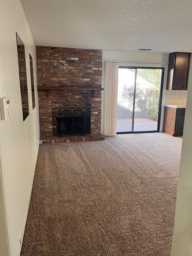 Building Photo - 4745 Olive Oak Way