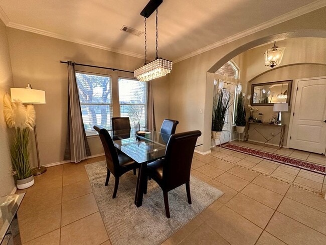 Building Photo - 5205 Greathouse Ave