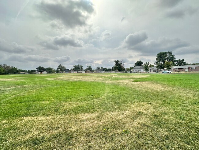 Building Photo - 3 bed 1 bath in Clayton - $500 OFF!!