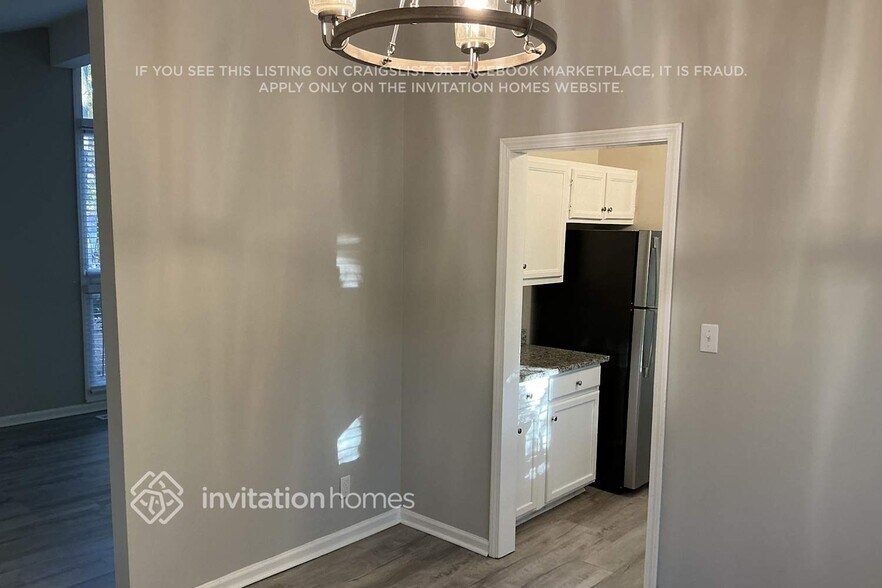 Building Photo - 16 Sunrise Pl