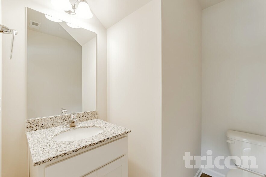 Building Photo - 236 Boulder Rdg Lp