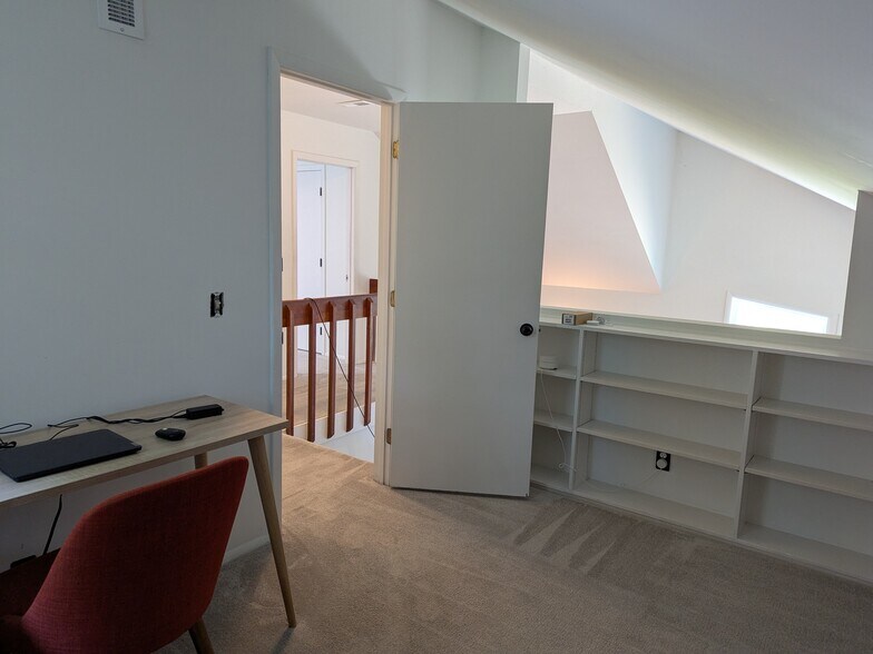 Loft office nook - 3501 Octavia St