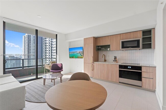 Building Photo - 159 NE 6th St