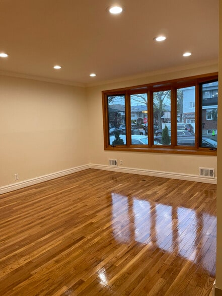 Building Photo - 2789 E 65th St