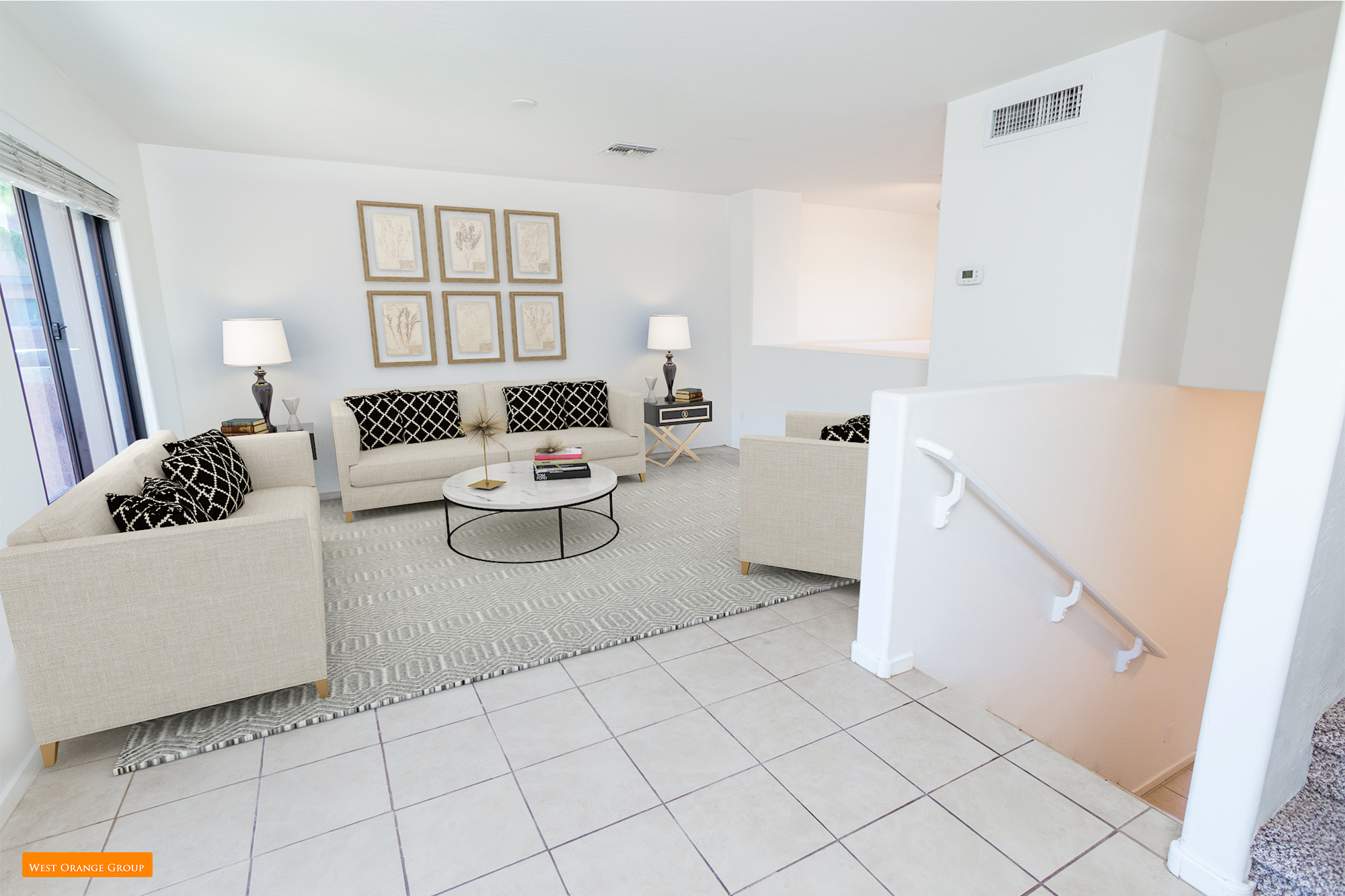 Living Room - 330 S Farmer Ave