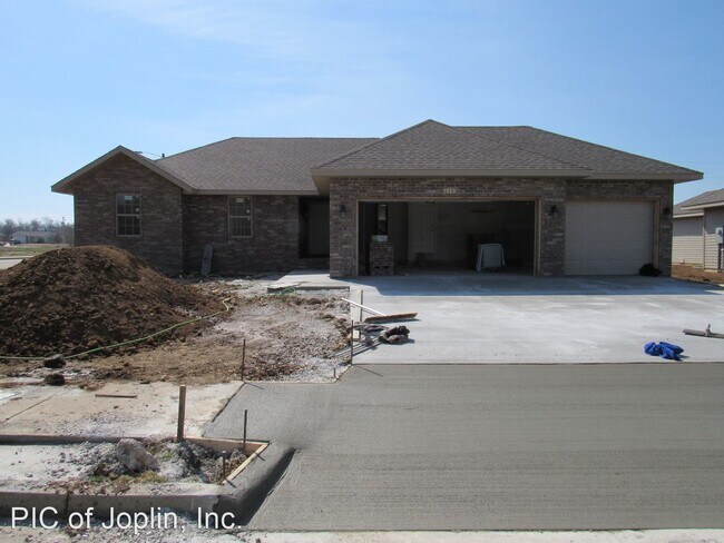 Primary Photo - 3 br, 2 bath House - 626 Ty Court