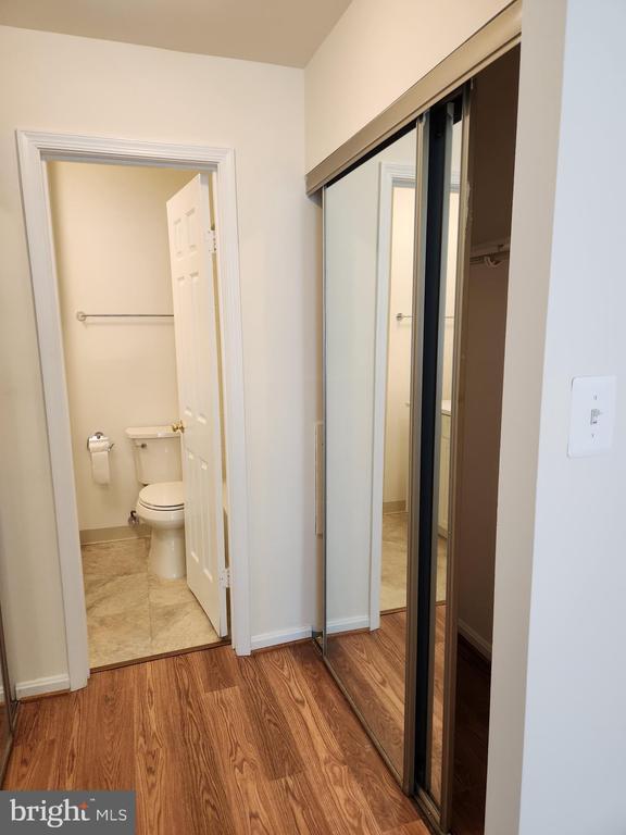 Building Photo - 10456 Parthenon Ct