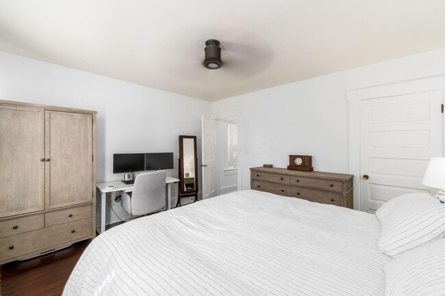 Building Photo - 745 Mohawk St