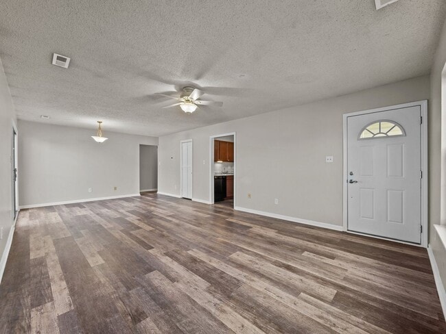 Building Photo - Welcome to Foxhorn Village!