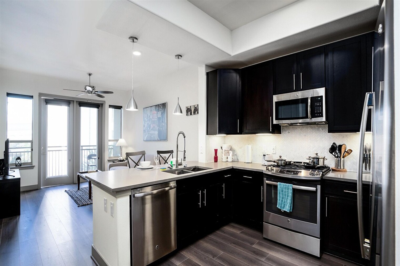 Building Photo - 800 Sorella Ct