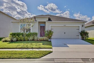 Building Photo - Gorgeous 4/2 Modern Home with a 2 Car Gara...