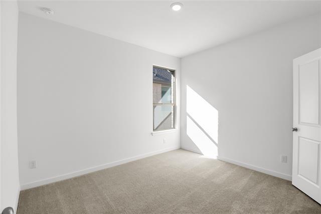 Building Photo - 1504 Adams Dr