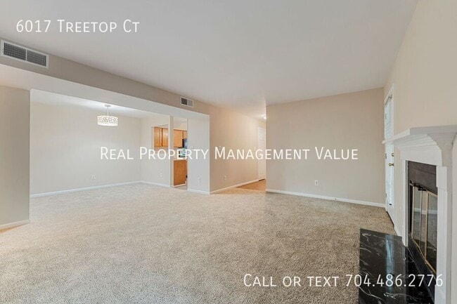 Building Photo - 6017 Treetop Ct
