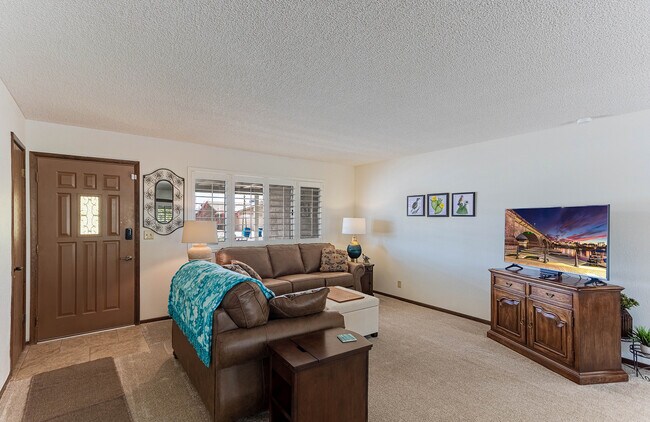 Building Photo - 3165 Silver Arrow Dr