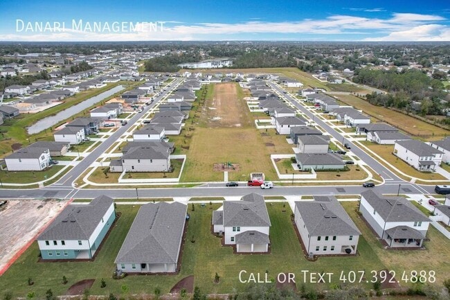 Building Photo - 1679 Meadowlark Dr