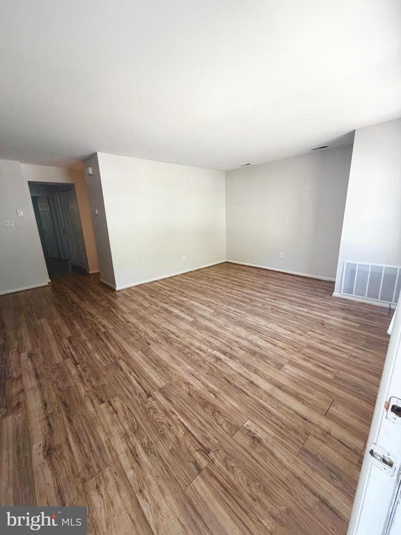 Building Photo - 177 Parker Ave