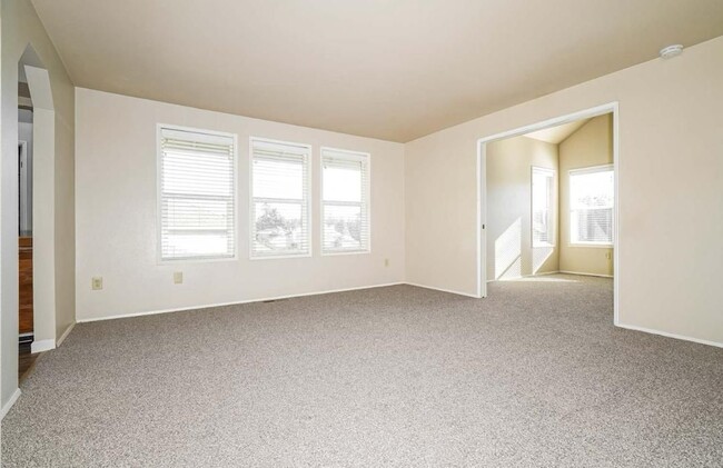 Building Photo - 14927 SE 184th St