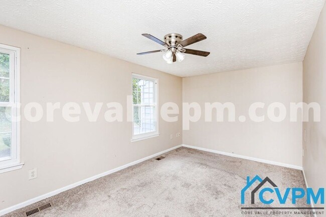 Building Photo - 1406 Point O Woods Ct