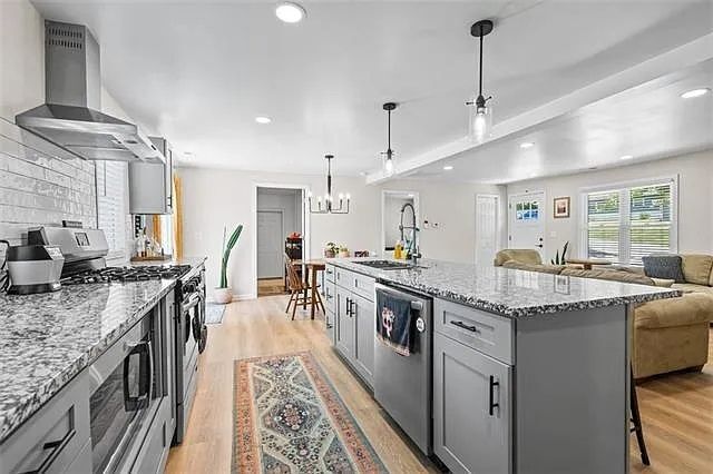 Building Photo - 1407 NE 62nd St