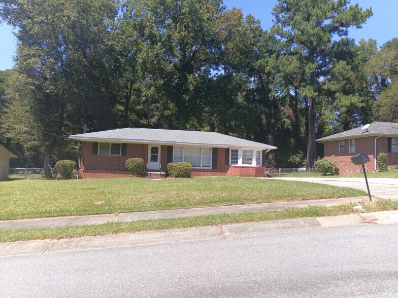 Primary Photo - 2540 Alandale Dr