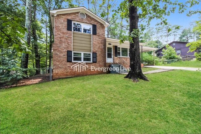 Building Photo - 1022 Birchwood Dr