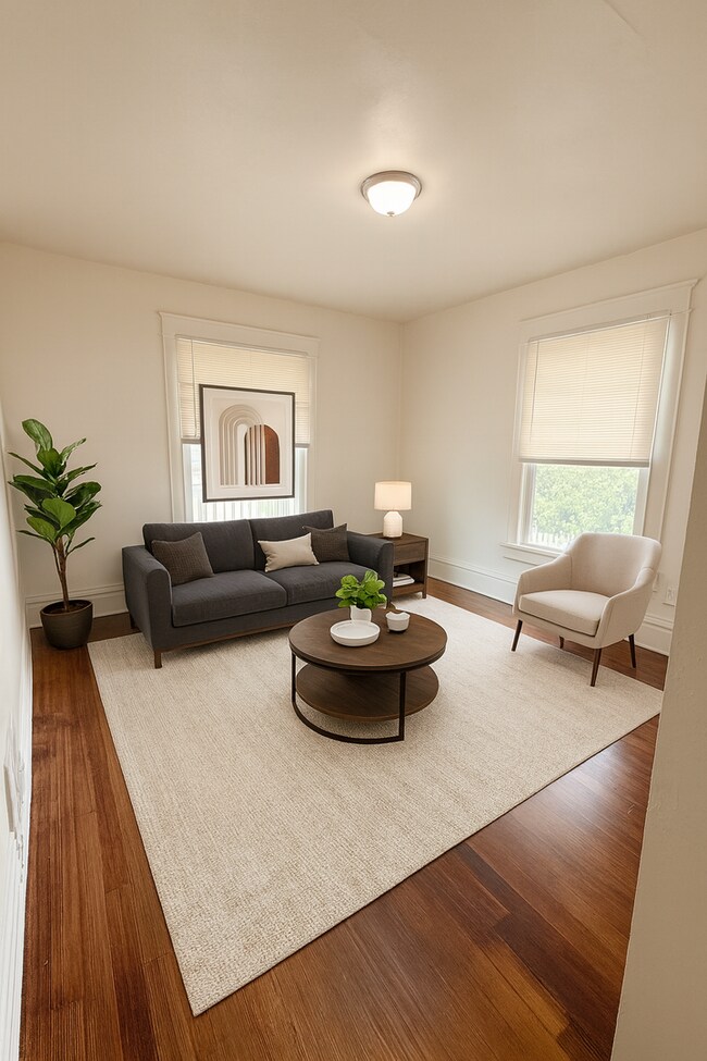 Building Photo - Spacious Multi-Unit Home Near UNC – Flexib...