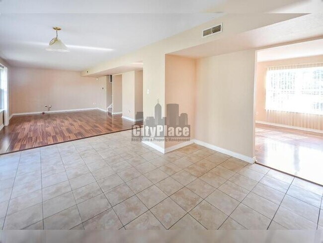 Building Photo - 2712 Addison Meadows Ln