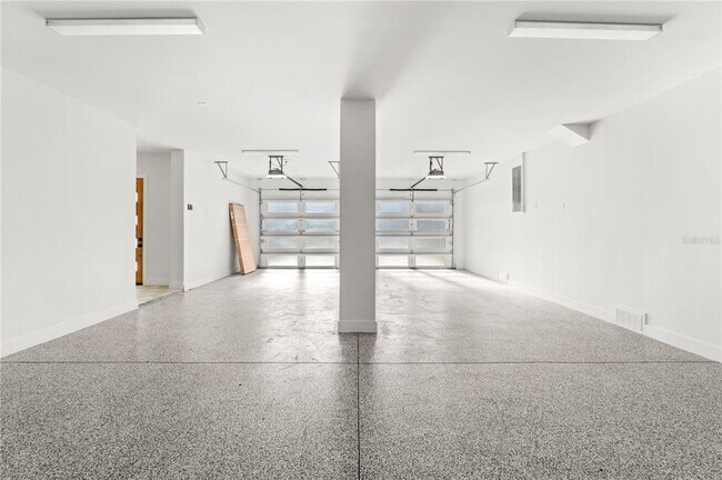 Building Photo - 531 Danube Ave