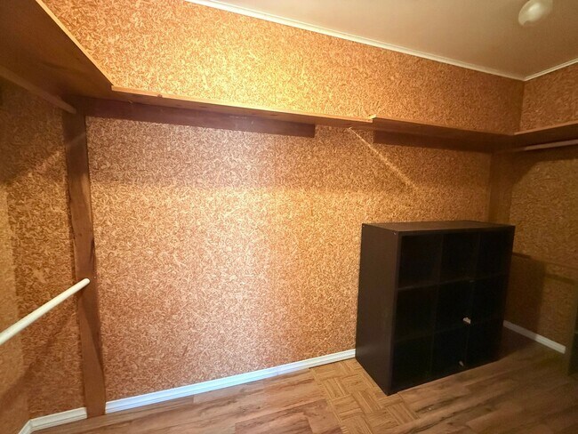 Building Photo - Spacious 4BD 2BA House With Perfect Private Backyard and Solar Panels  in Simi Valley