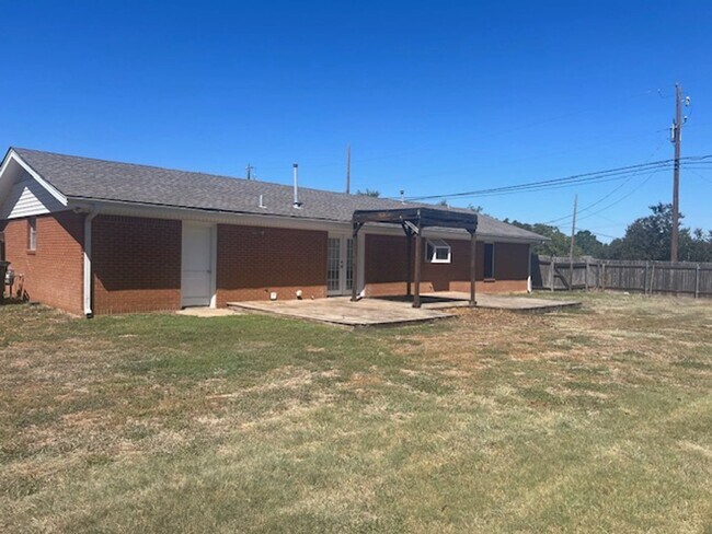 Building Photo - 2 Bedroom 1 Bathroom Georgetown Home