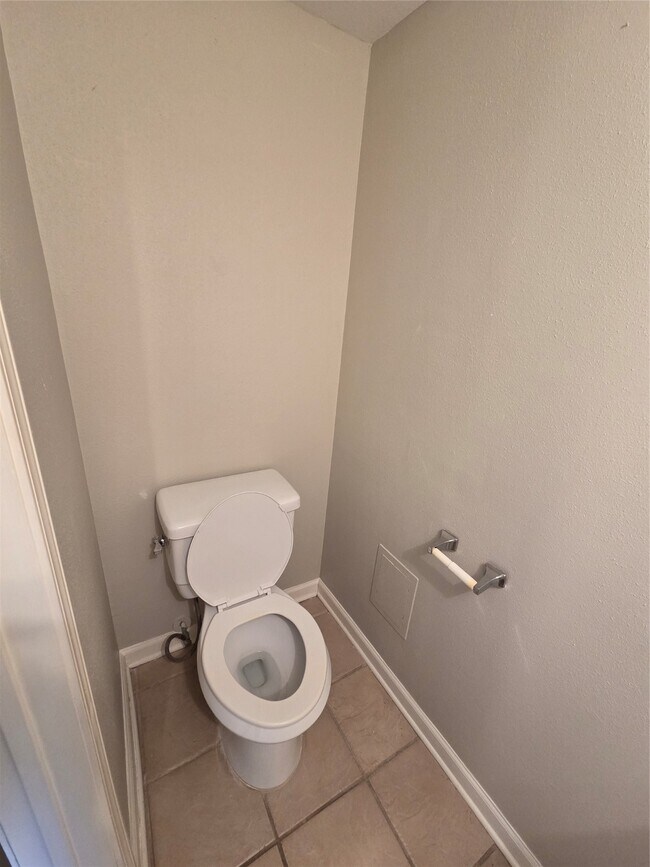 Building Photo - 217 Church St